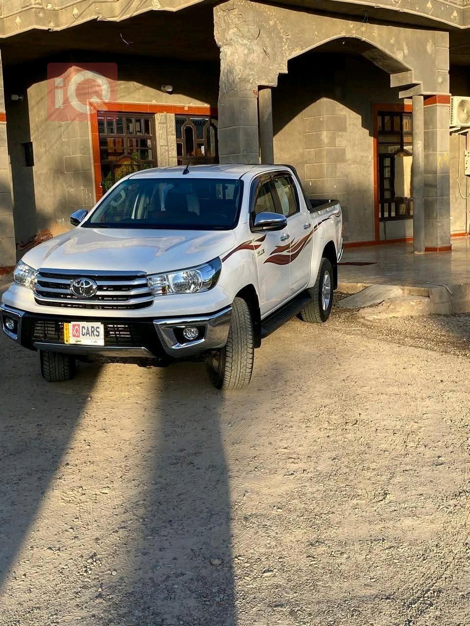 تويوتا هايلوكس